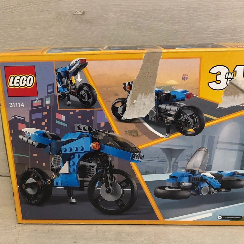 LEGO Creator 3 in 1 Superbike #31114 Building Kit (236 Pieces) NIB NEW Pls Read
